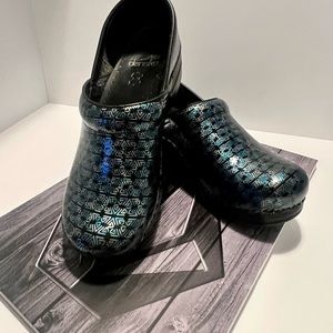 Dansko nursing clogs worn a few times